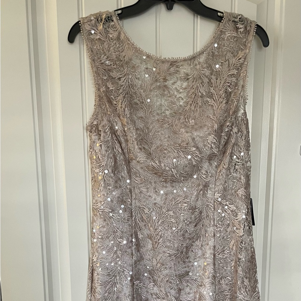 Taupe cocktail dress - Picture 2 of 6